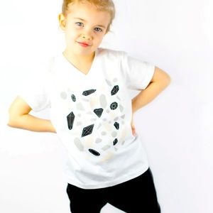 NWOT 🇨🇦 Whistle and Flute jewels T-shirt